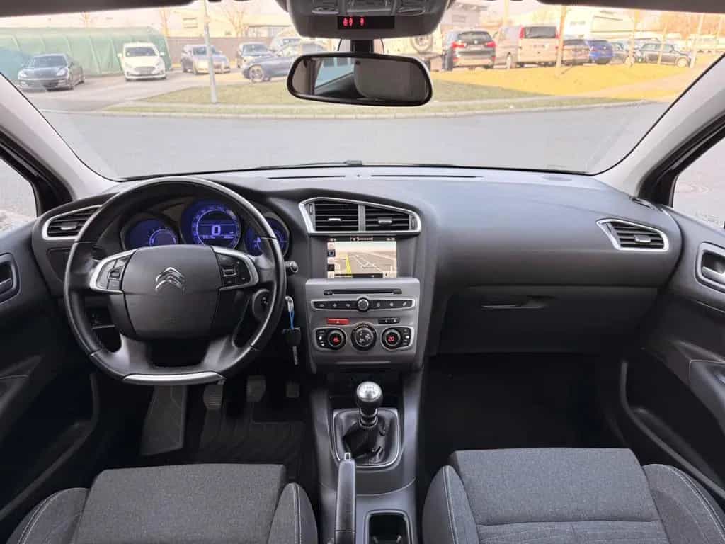 Citroën C4 Lim. *Navi*Tempomat* Klima*8Fachbereift Tüv 10/2016-photo-9