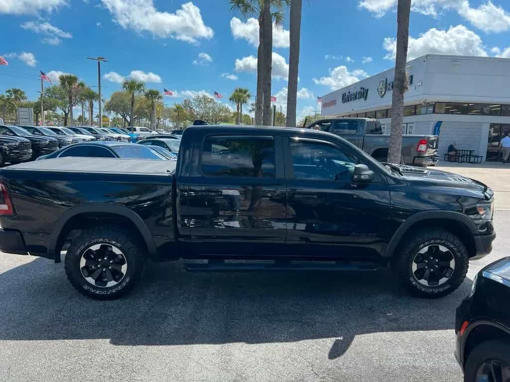 Dodge RAM Rebel 1500 4x4 CrewCab unfallfrei im Vorlauf 07/2023-photo-10