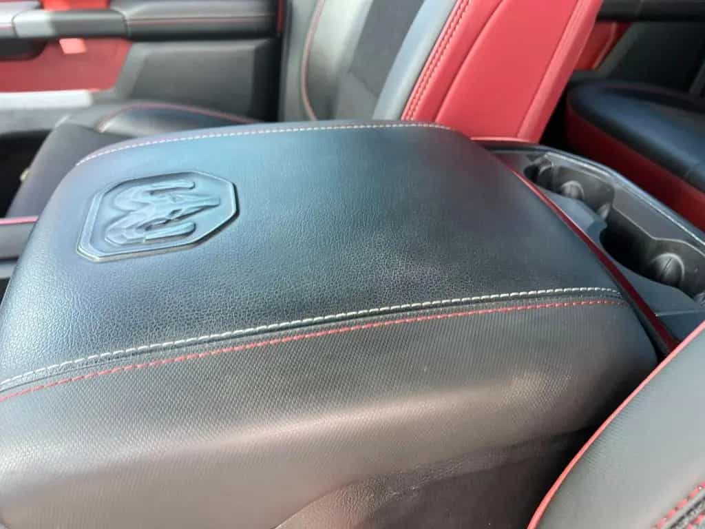 Dodge RAM Rebel 1500 4x4 CrewCab unfallfrei im Vorlauf 07/2023-photo-21