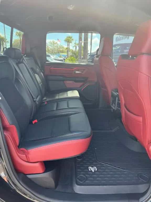 Dodge RAM Rebel 1500 4x4 CrewCab unfallfrei im Vorlauf 07/2023-photo-24