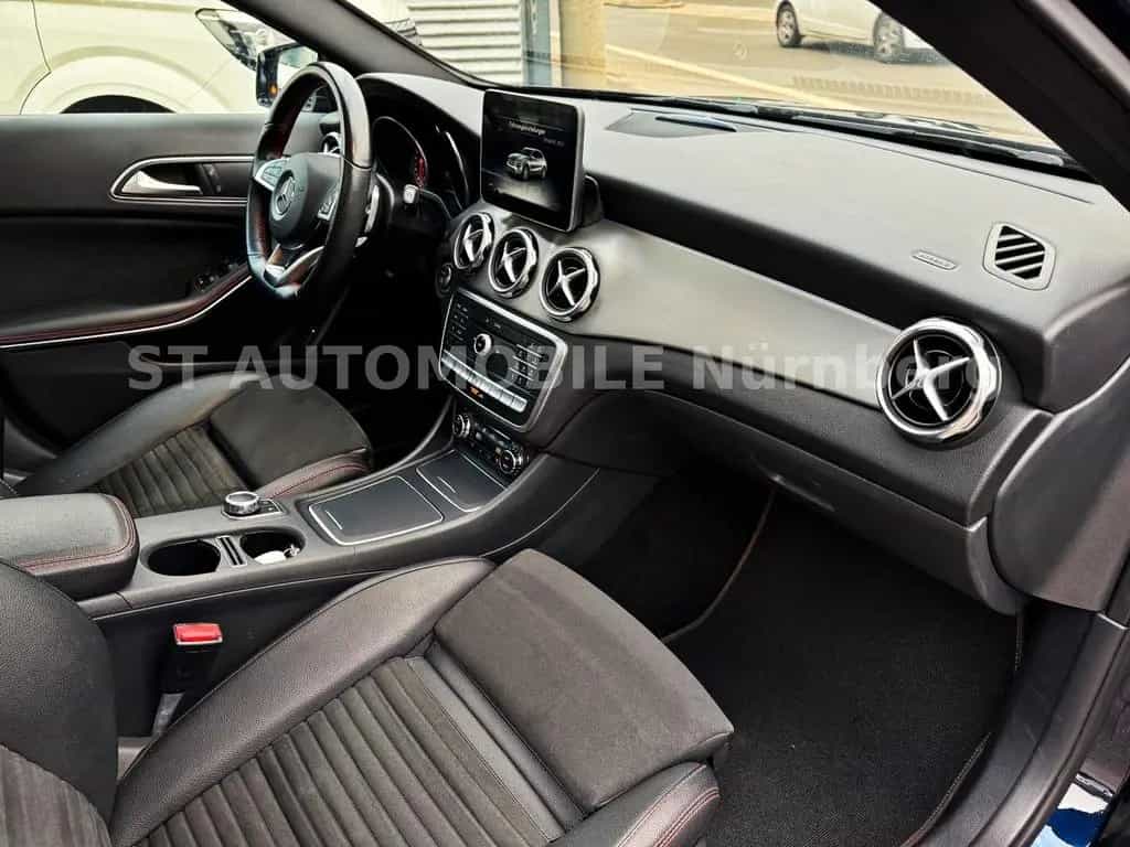 Mercedes-Benz GLA 250 CGI 4Matic 7G-DCT*AMG Line*PANORAMA*RFK* 11/2018-photo-8