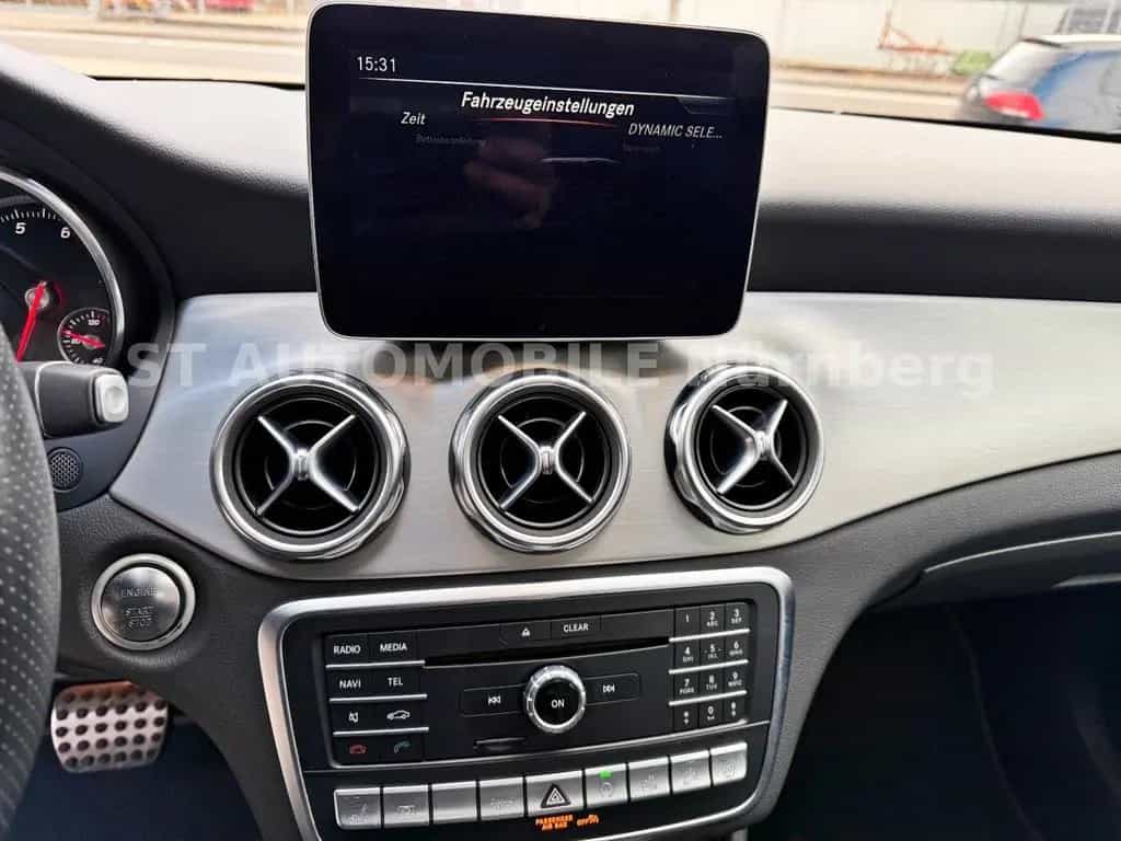 Mercedes-Benz GLA 250 CGI 4Matic 7G-DCT*AMG Line*PANORAMA*RFK* 11/2018-photo-12