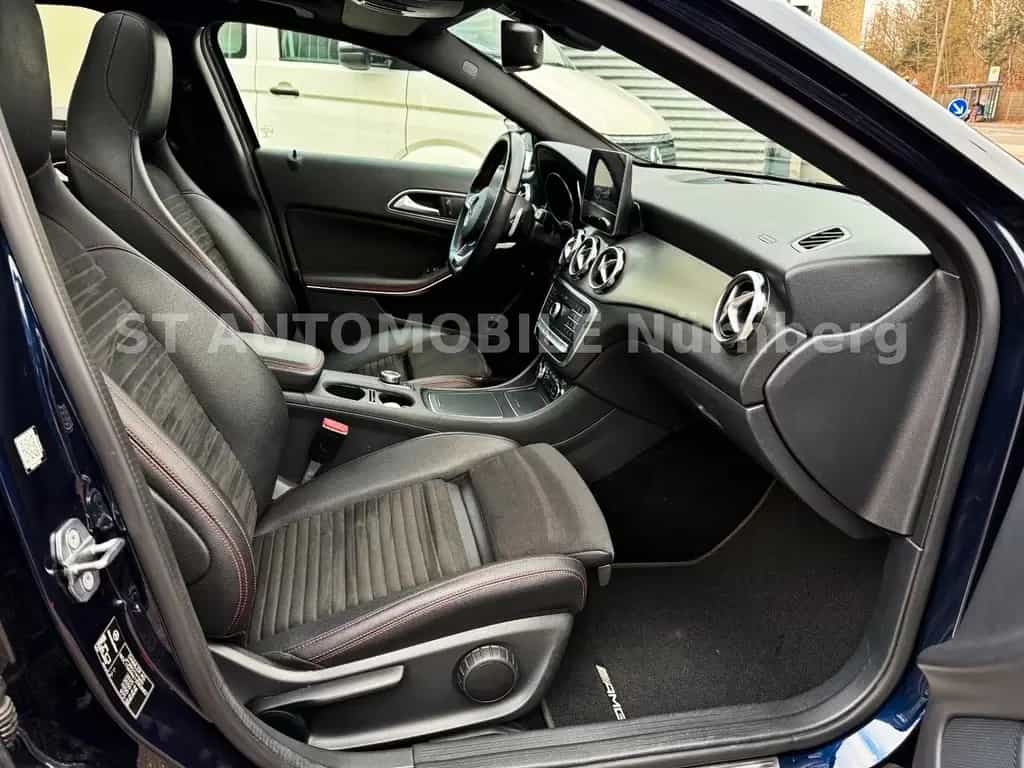Mercedes-Benz GLA 250 CGI 4Matic 7G-DCT*AMG Line*PANORAMA*RFK* 11/2018-photo-2