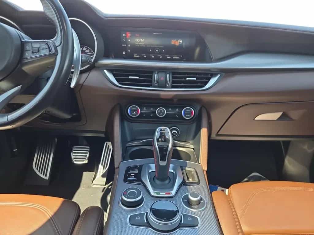 Alfa Romeo Stelvio Veloce Q4 2.0 Turbo Sportpaket El. Fonds 09/2020-photo-10