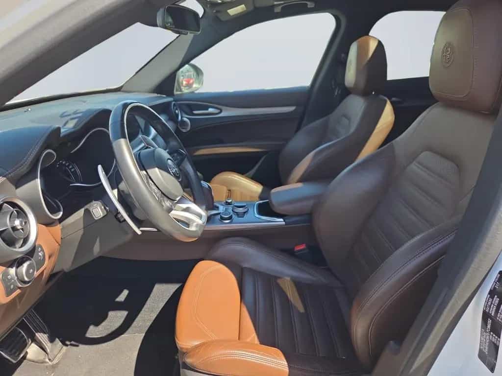 Alfa Romeo Stelvio Veloce Q4 2.0 Turbo Sportpaket El. Fonds 09/2020-photo-8