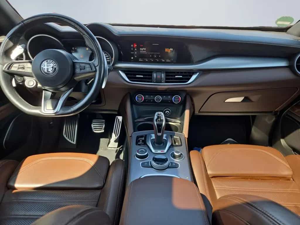 Alfa Romeo Stelvio Veloce Q4 2.0 Turbo Sportpaket El. Fonds 09/2020-photo-9