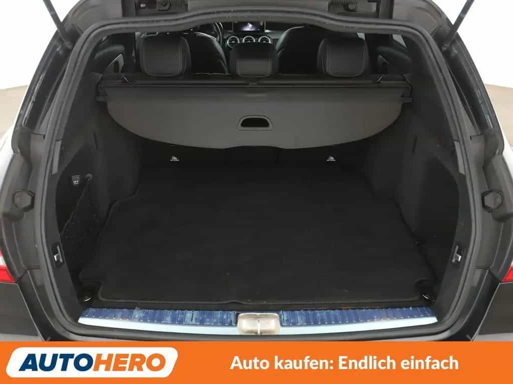 Mercedes-Benz C-Class 180 CGI T AMG Line*LED*NAVI*TEMPO*PDC*SHZ* 10/2017-photo-17