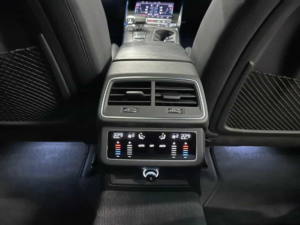 Audi A6 Avant 45 TDI quattro*LEDER*PANORAMA*AHK*KAMER 05/2019-photo-27