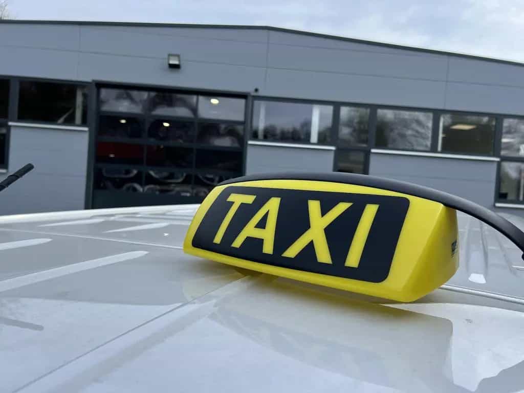 MAN TGE Kombi 8-Sitzer TAXI-Paket L3 null-photo-18