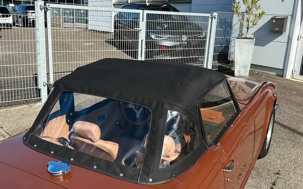 Triumph TR6 - außergewöhnlich schön - H-Zulassung 07/1976-photo-21