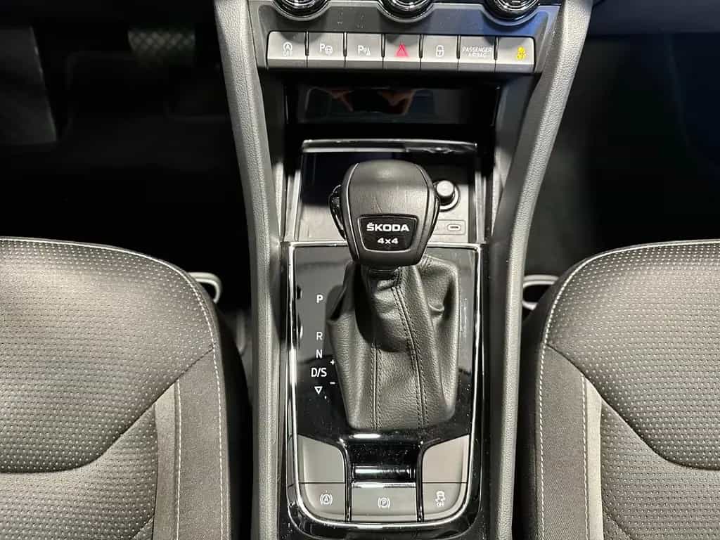 Skoda Kodiaq 2.0 TSI 4x4 DSG Tour LED|PANO|AHK|19Z 09/2022-photo-15
