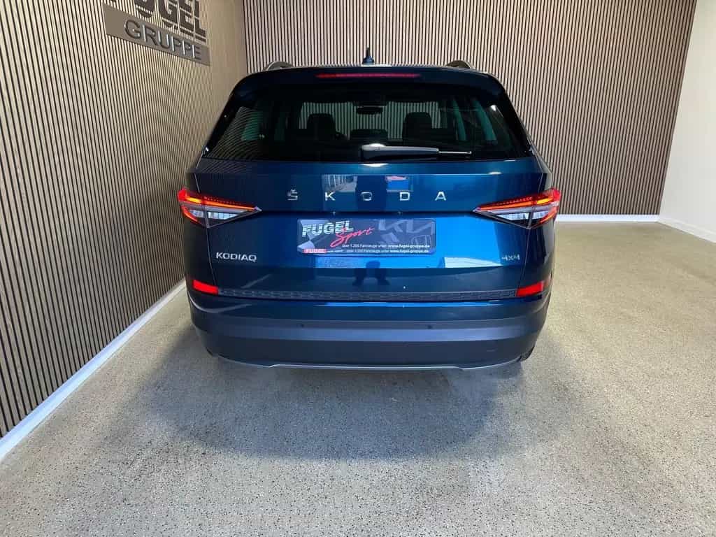 Skoda Kodiaq 2.0 TSI 4x4 DSG Tour LED|PANO|AHK|19Z 09/2022-photo-29