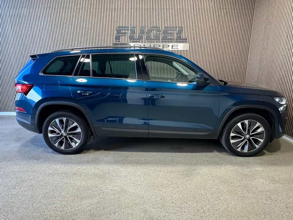 Skoda Kodiaq 2.0 TSI 4x4 DSG Tour LED|PANO|AHK|19Z 09/2022-photo-30