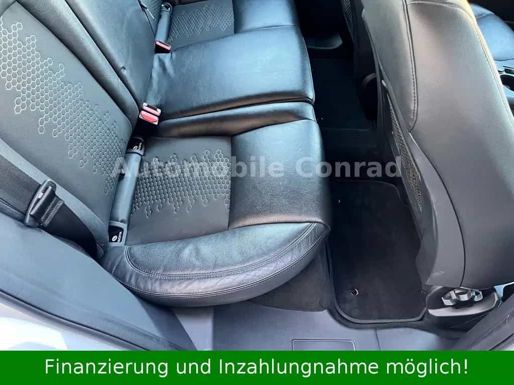 Land Rover Discovery Sport Automatik/4x Neue Reifen/Navi/ 03/2016-photo-17