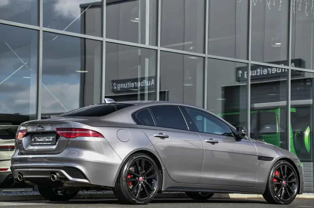 Jaguar XE P250 Edition R-Dynamic Black Pack* Meridian* 06/2023-photo-32