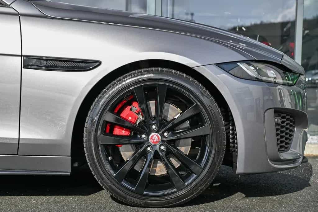 Jaguar XE P250 Edition R-Dynamic Black Pack* Meridian* 06/2023-photo-36