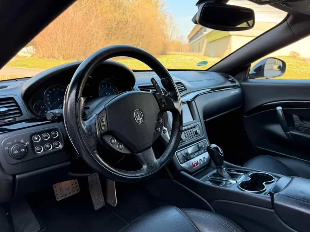 Maserati GranCabrio Sport 4.7 V8 / AUTOMATIK/XENON/BOSE/ 06/2010-photo-8