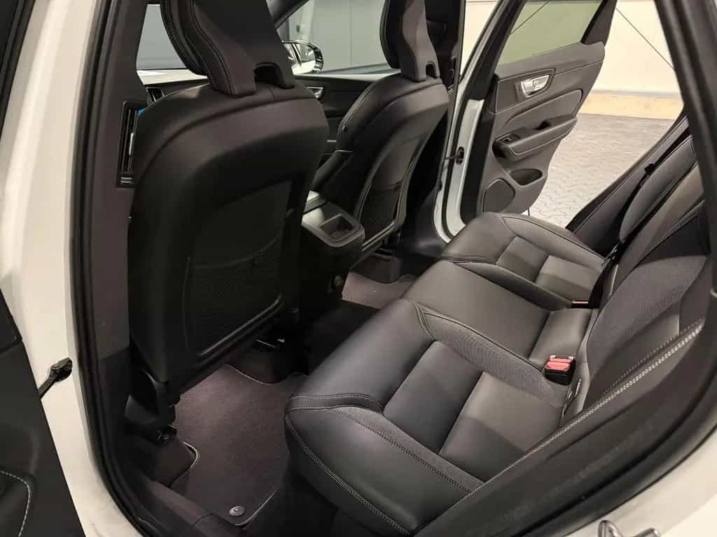 Volvo XC60 R-Design AWD *AHK*360*Standhzg*HIFI* 11/2021-photo-26