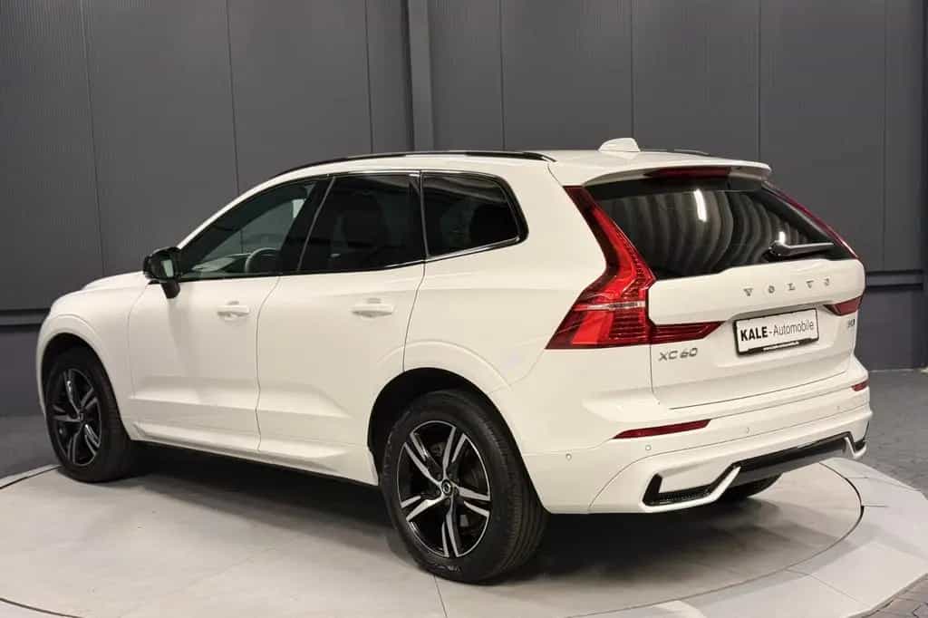 Volvo XC60 R-Design AWD *AHK*360*Standhzg*HIFI* 11/2021-photo-1