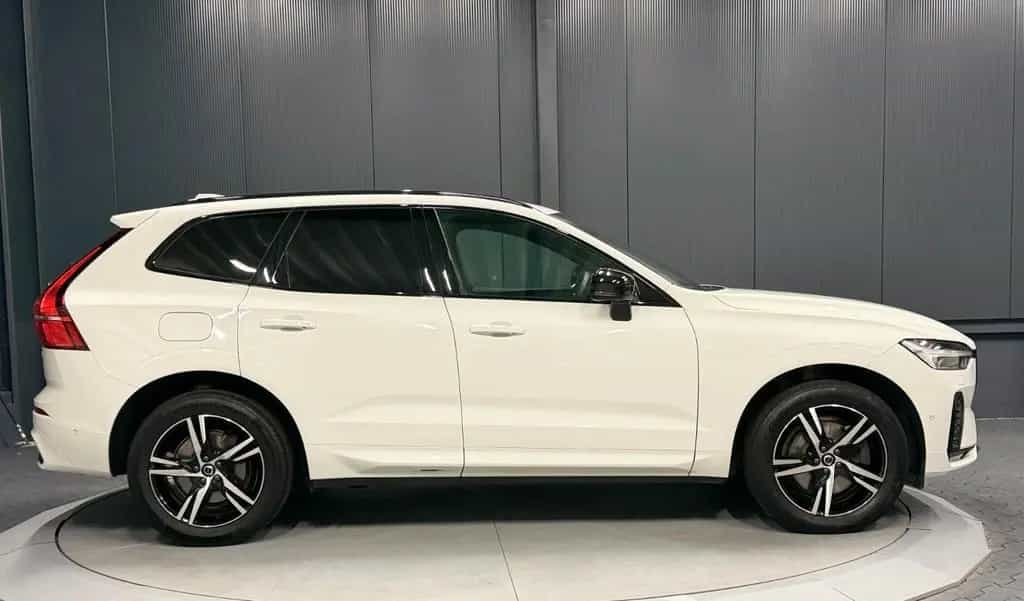 Volvo XC60 R-Design AWD *AHK*360*Standhzg*HIFI* 11/2021-photo-5
