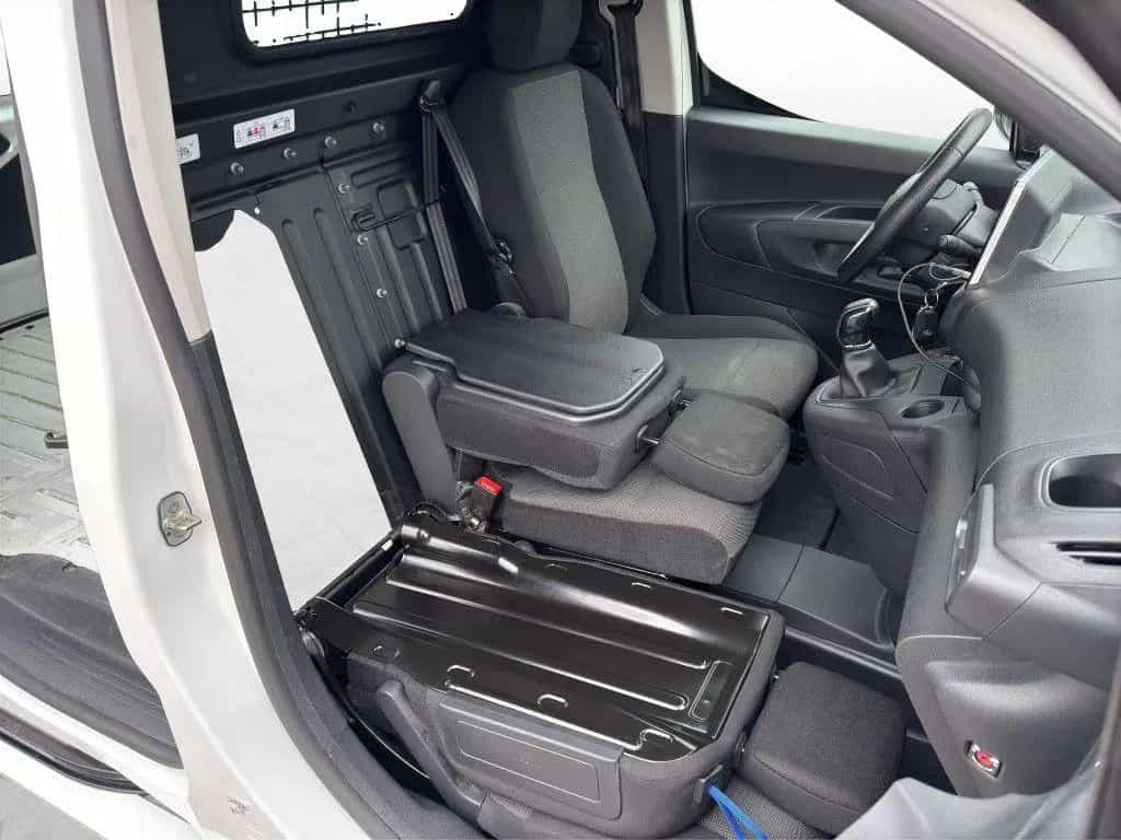 Toyota Proace City L1 Meister *CarPlay*Android Auto* 10/2021-photo-21