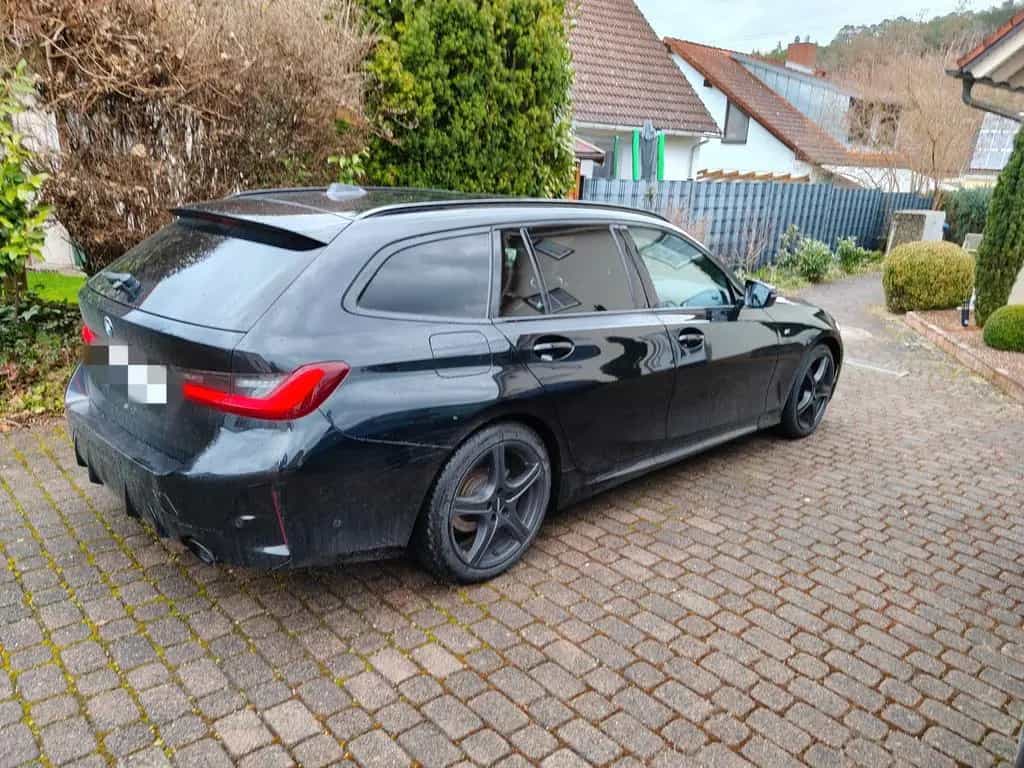 BMW 3 Series 320d xDrive Touring M Sport Auto M Sport 03/2023-photo-3