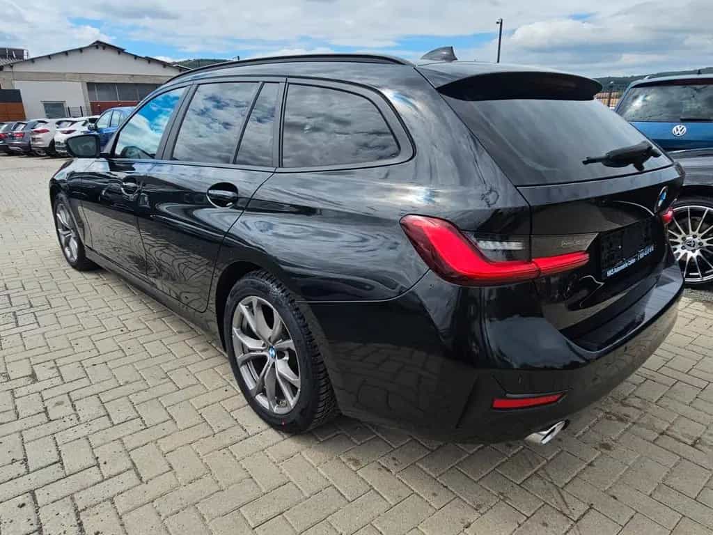 BMW 320 Baureihe 3 Touring 320 d xDrive Advantage 12/2020-photo-7