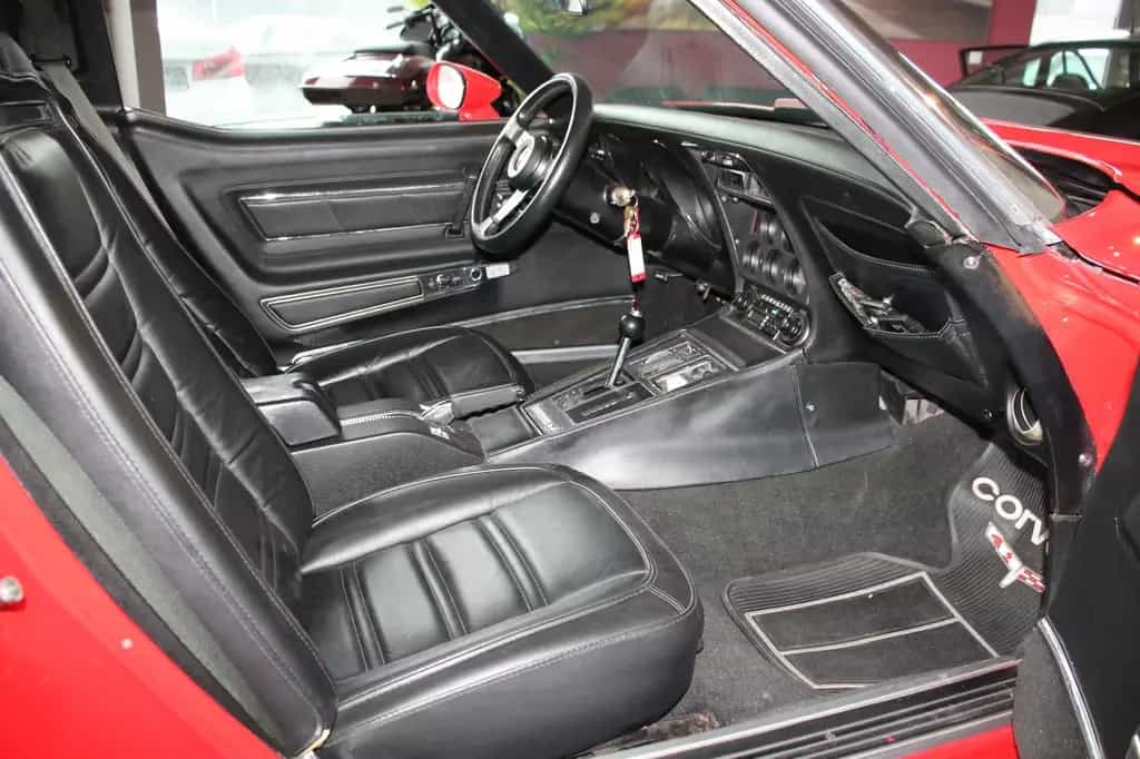 Corvette C3 Stingray Targa 5.7 V8 07/1975-photo-12
