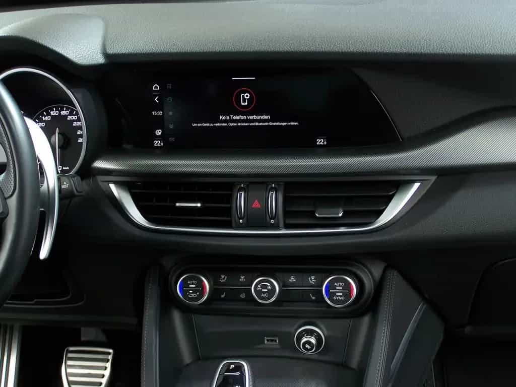 Alfa Romeo Stelvio Veloce Q4 LEDER+NAV+ACC+R20+SPORT-PAKET 04/2021-photo-8