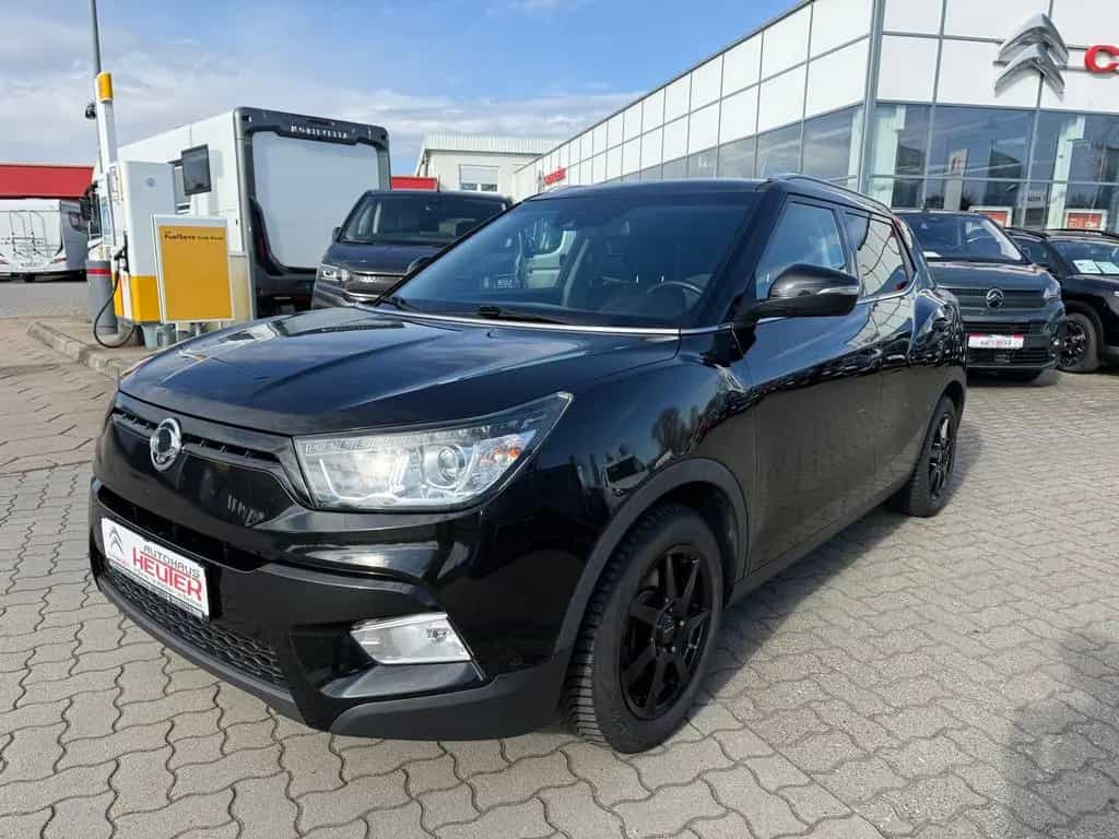 Ssangyong Tivoli Quartz 1.6 4x2 01/2018-photo-0