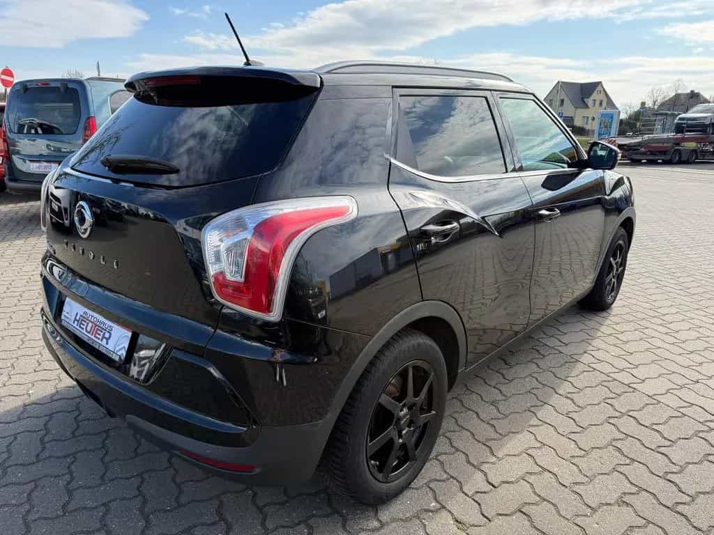 Ssangyong Tivoli Quartz 1.6 4x2 01/2018-photo-2