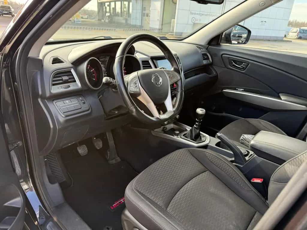 Ssangyong Tivoli Quartz 1.6 4x2 01/2018-photo-4