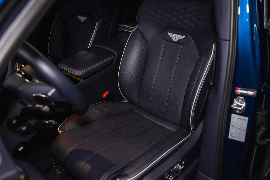 Bentley Bentayga EWB Azure V8 |Touring Spec|Comfort Spec 09/2023-photo-16