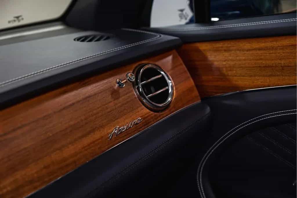 Bentley Bentayga EWB Azure V8 |Touring Spec|Comfort Spec 09/2023-photo-28