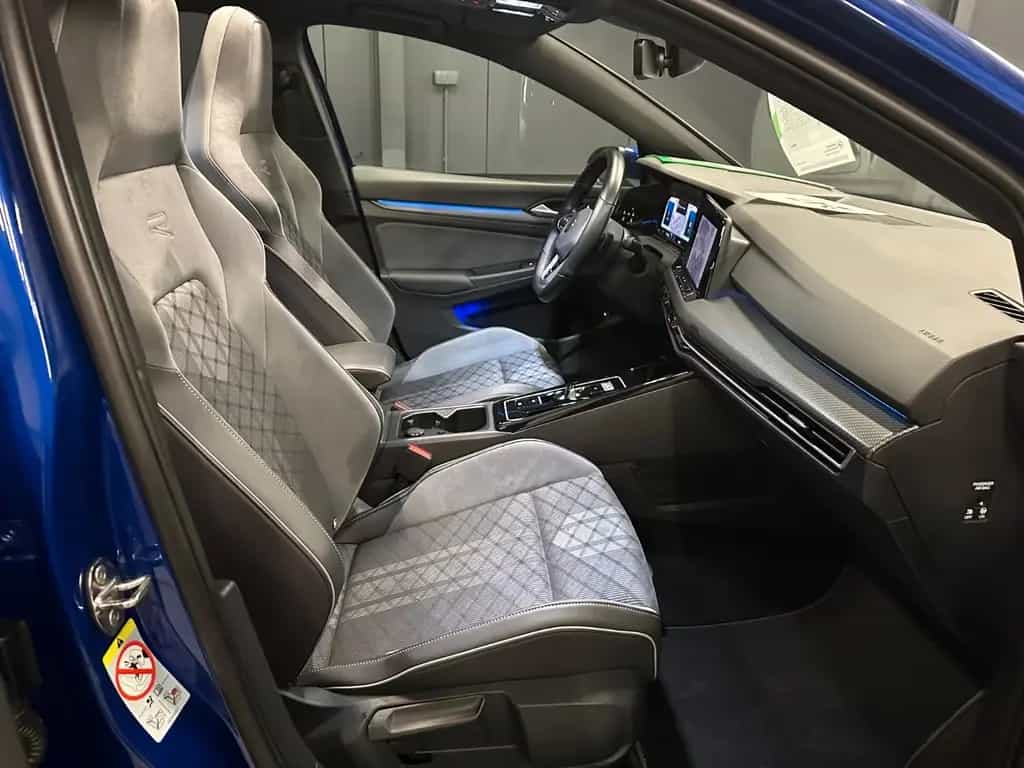 Volkswagen Golf Variant R-Line 4Motion*PANORAMA*AHK*Standhz 10/2022-photo-10