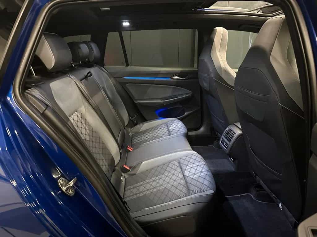 Volkswagen Golf Variant R-Line 4Motion*PANORAMA*AHK*Standhz 10/2022-photo-29