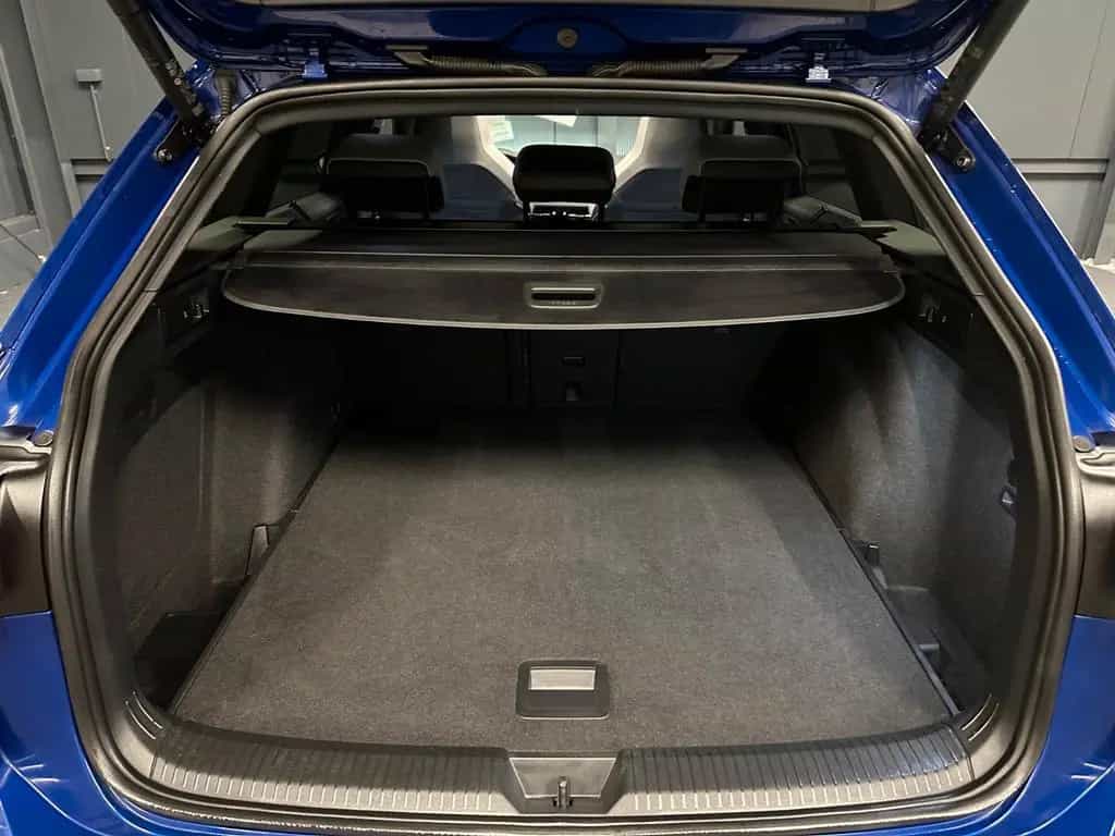 Volkswagen Golf Variant R-Line 4Motion*PANORAMA*AHK*Standhz 10/2022-photo-31