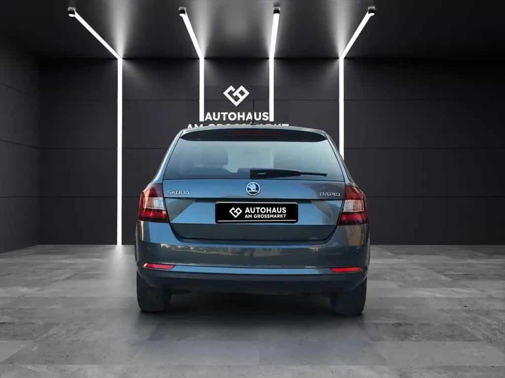 Skoda Rapid Spaceback Drive SHZ, Parksensoren 06/2017-photo-2