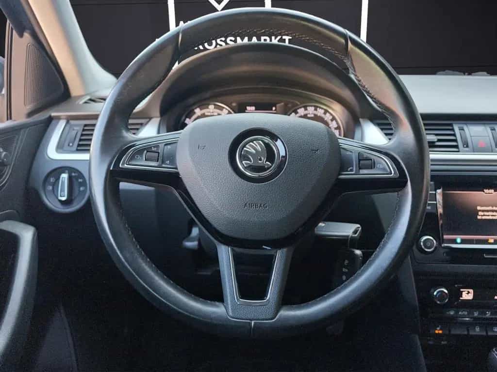 Skoda Rapid Spaceback Drive SHZ, Parksensoren 06/2017-photo-5