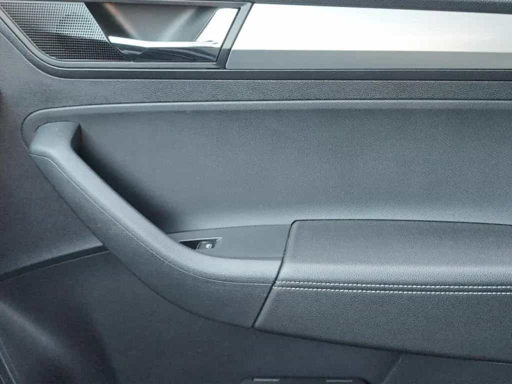 Skoda Rapid Spaceback Drive SHZ, Parksensoren 06/2017-photo-7