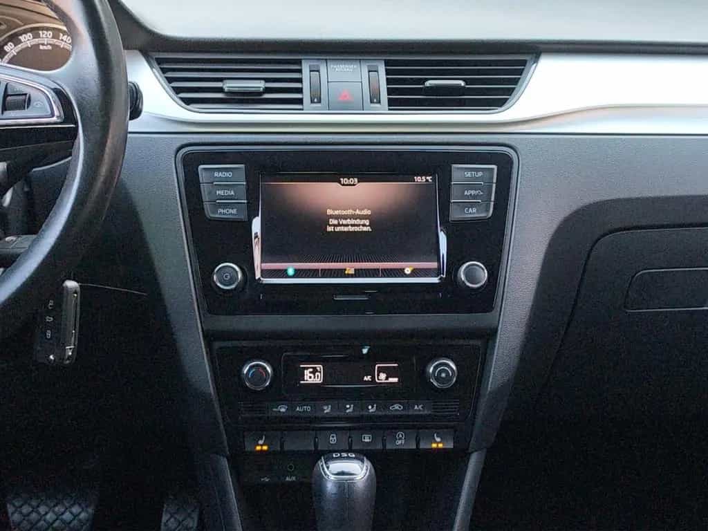 Skoda Rapid Spaceback Drive SHZ, Parksensoren 06/2017-photo-9