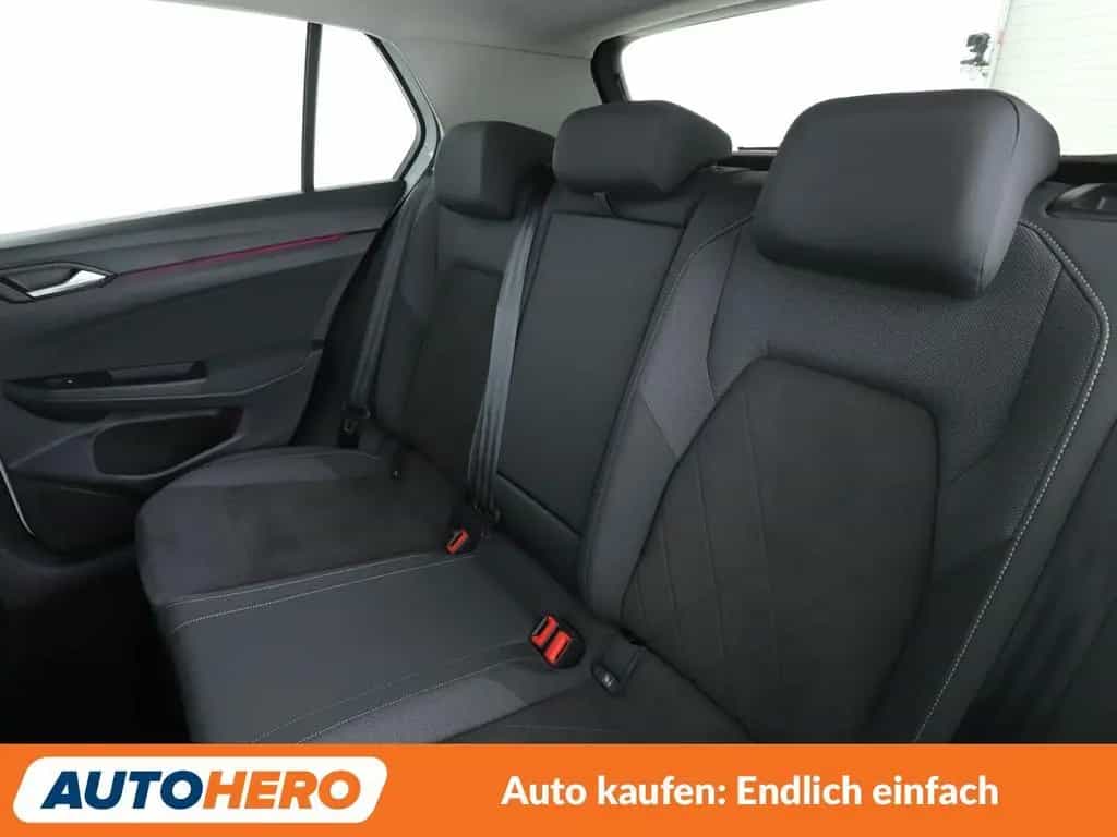Volkswagen Golf 1.5 eTSI ACT Style Aut.*NAV*HUD*LED*ACC*CAM*PDC* 06/2020-photo-13