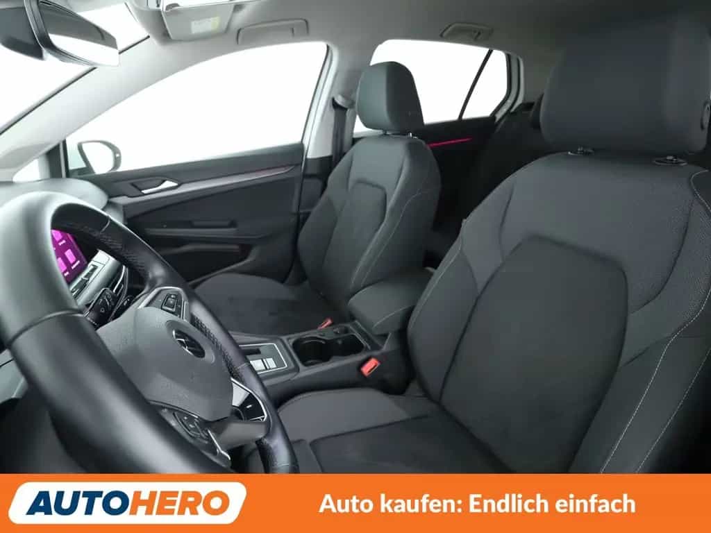Volkswagen Golf 1.5 eTSI ACT Style Aut.*NAV*HUD*LED*ACC*CAM*PDC* 06/2020-photo-9