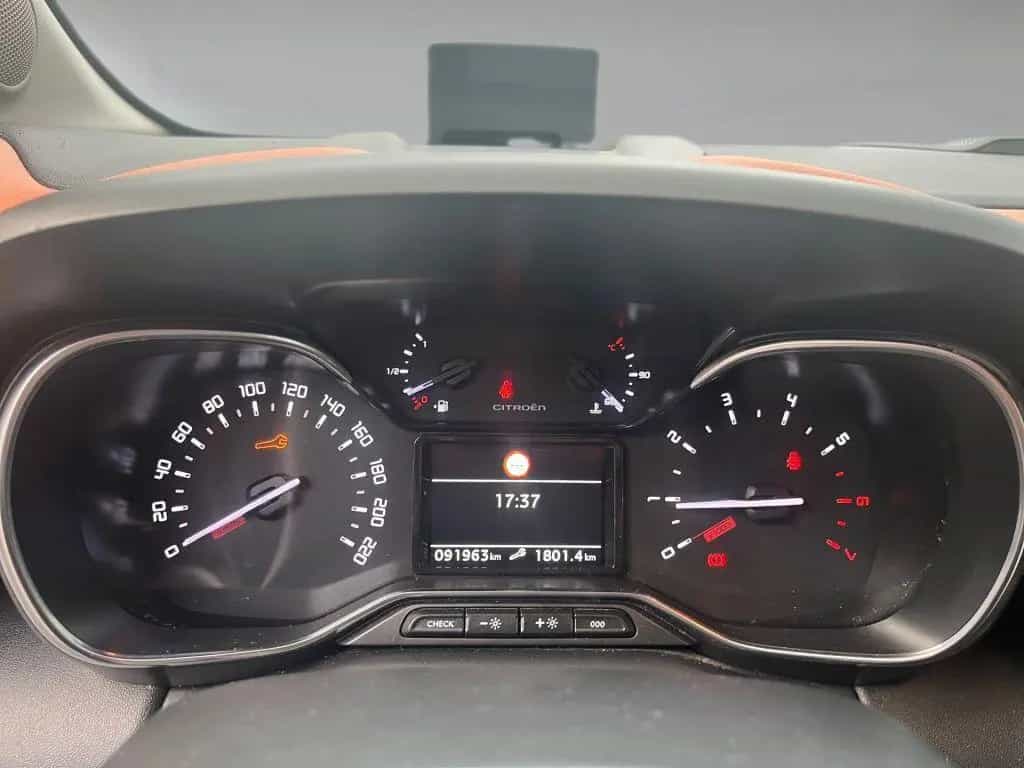 Citroën C3 Aircross PureTech 110 Stop & Start Shine 04/2018-photo-11