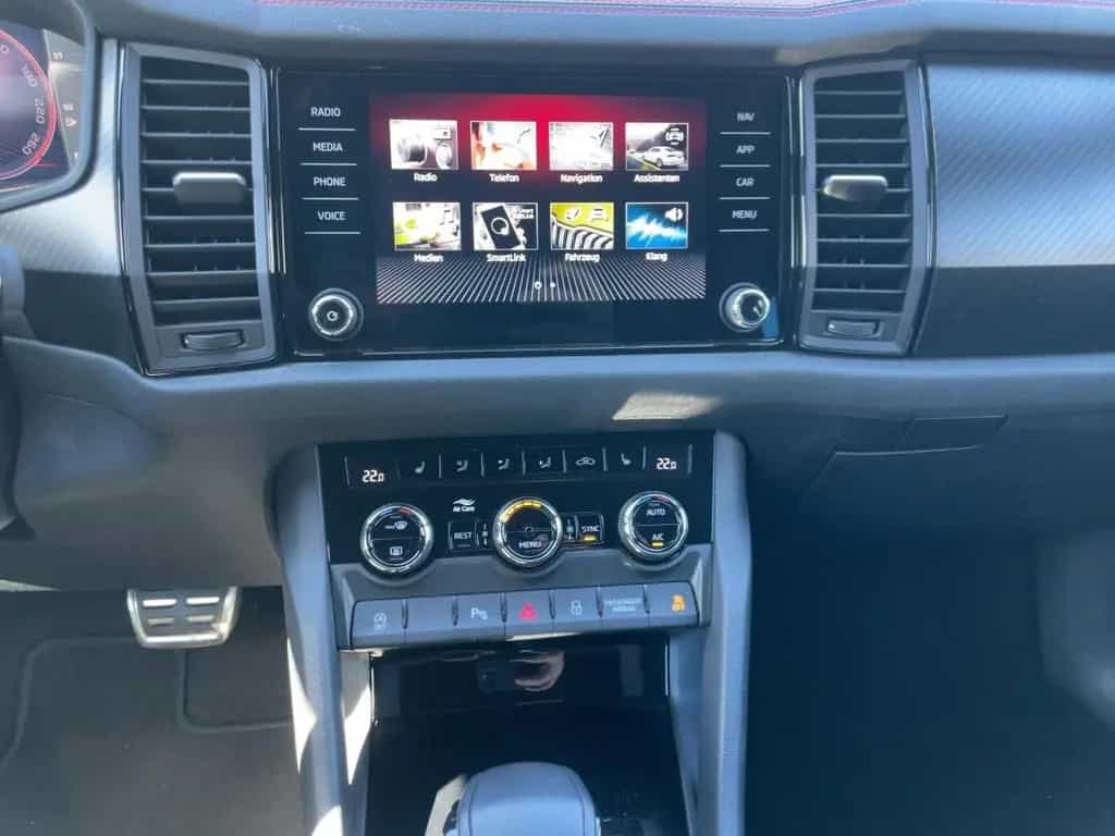 Skoda Kodiaq RS MATRIX+APP+DAB+VIRT+LED+NAVI+PDC 02/2024-photo-9