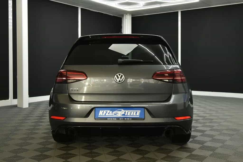 Volkswagen Golf VII Lim. GTI 275 PS LED Navi ACC DAB+ RFK 01/2018-photo-6