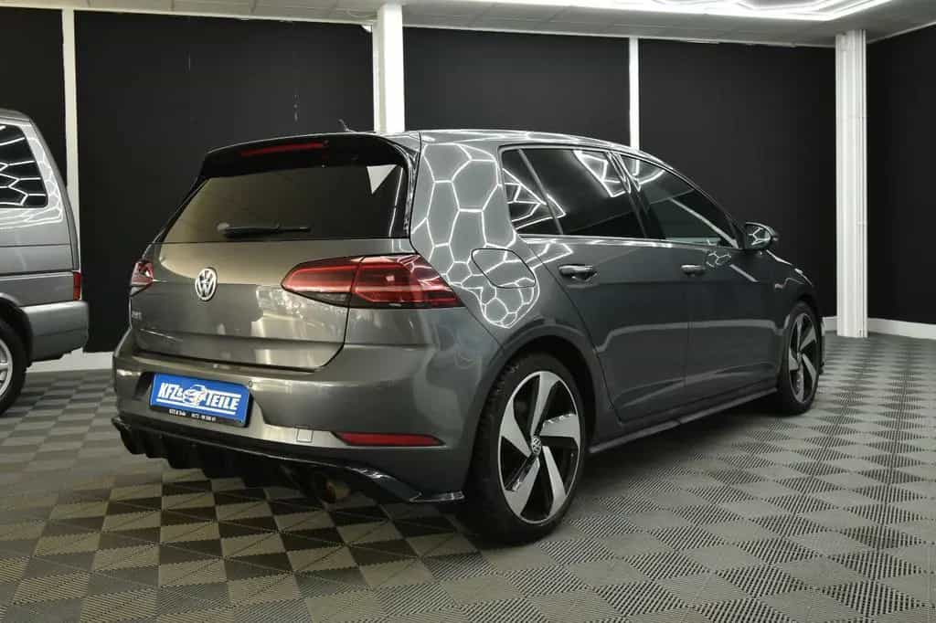 Volkswagen Golf VII Lim. GTI 275 PS LED Navi ACC DAB+ RFK 01/2018-photo-7