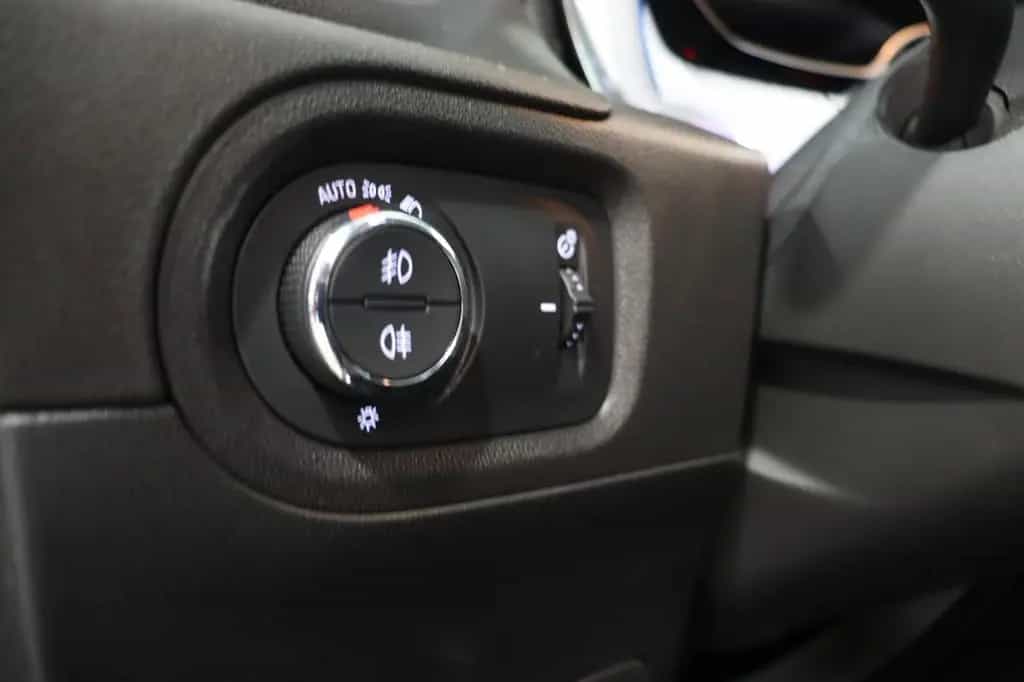 Opel Grandland X Ultimate Auto. Navi*360*Sitzhzg*Ambi 04/2019-photo-10