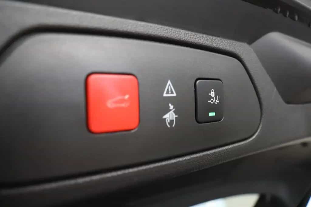 Opel Grandland X Ultimate Auto. Navi*360*Sitzhzg*Ambi 04/2019-photo-27