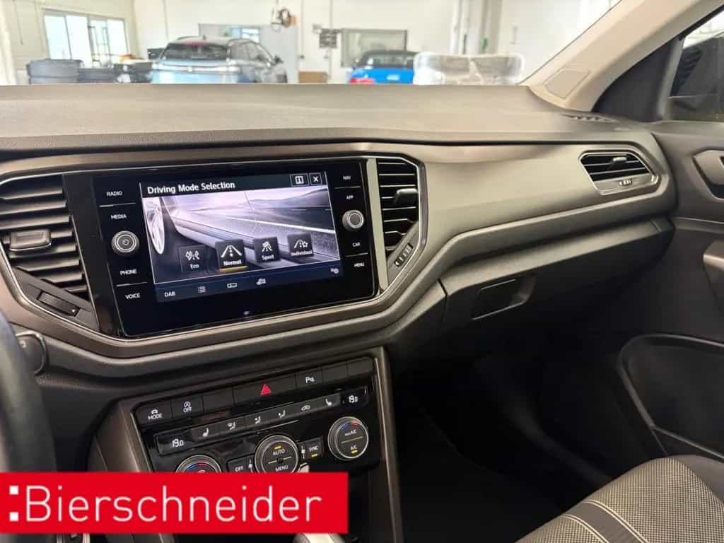Volkswagen T-Roc 1.5 TSI DSG Style LED KAMERA AHK NAVI PDC 05/2019-photo-11